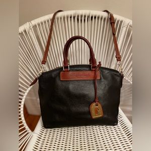 Vintage Dooney & Bourke Black Leather Bag 🪩